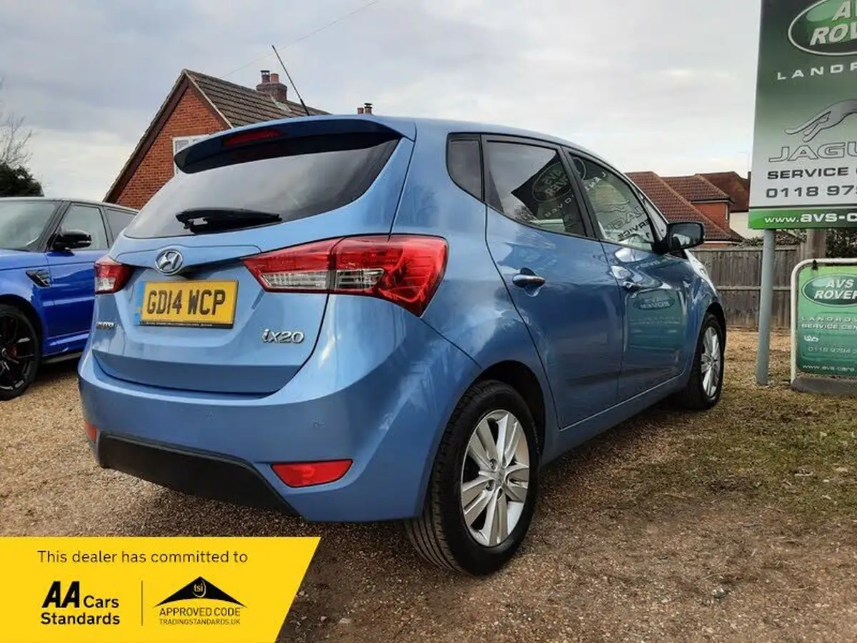 2014-hyundai-ix20-16-style-125ps-big-5