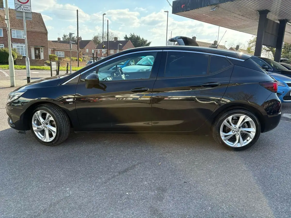 2018-vauxhall-astra-14i-16v-turbo-sri-150ps-hatchback-big-3
