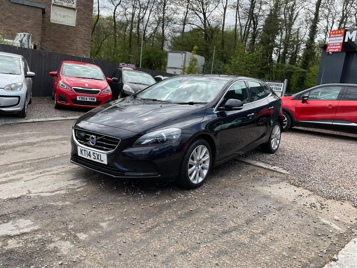 2014-volvo-v40-16td-d2-se-lux-big-33