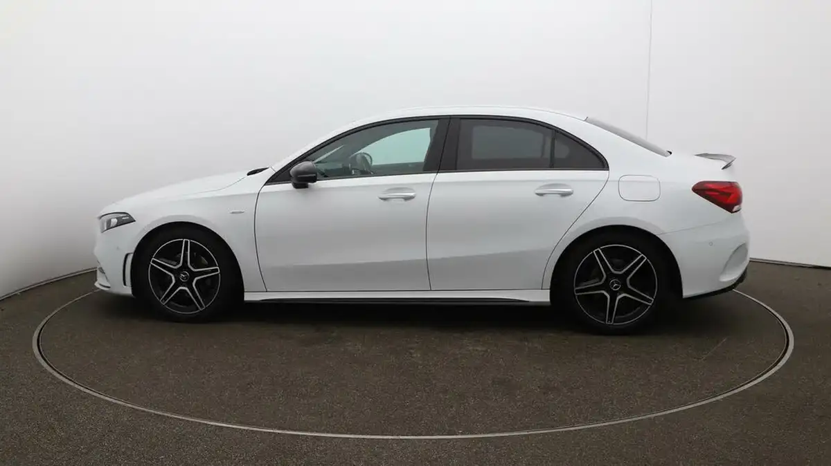 2022-mercedes-benz-a-class-13-a200-amg-line-premium-edition-saloon-4d-7g-dct-big-56
