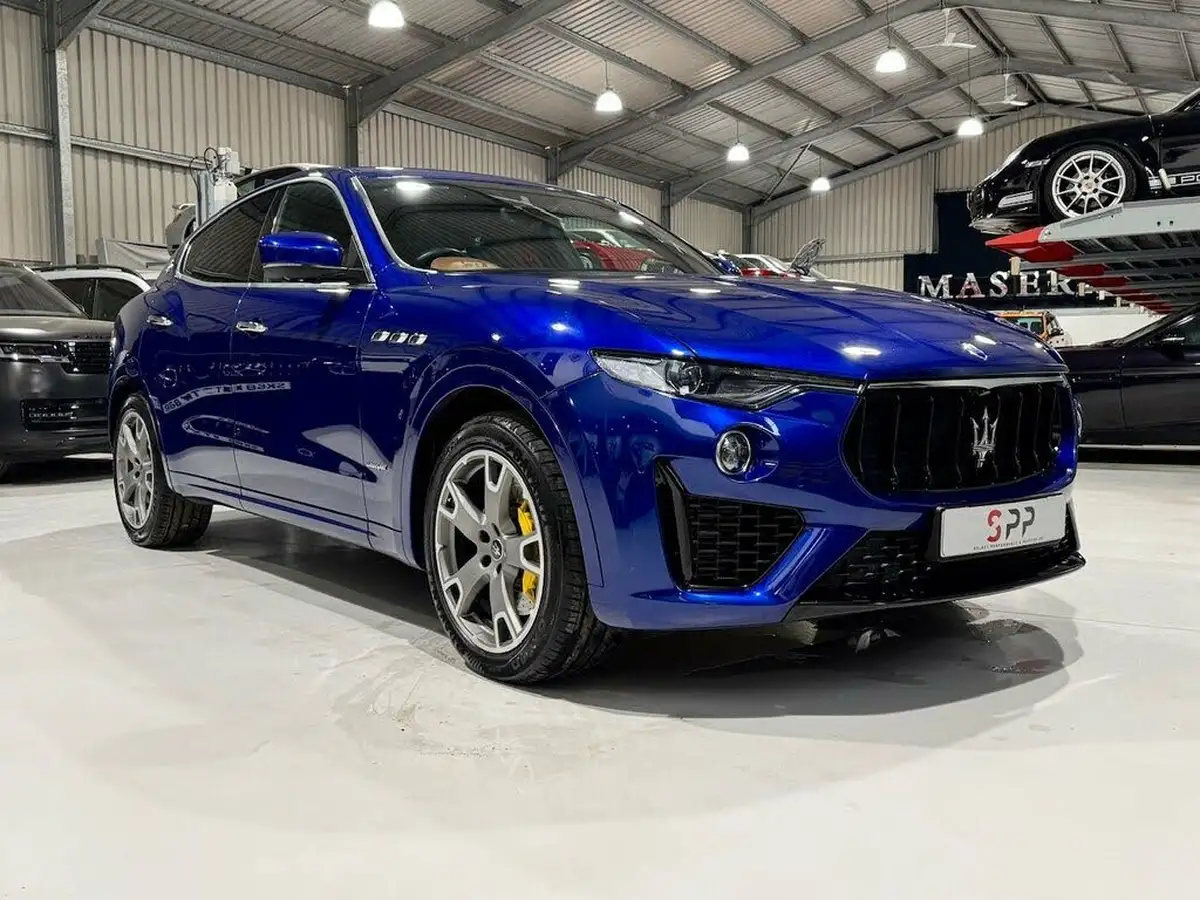 2019-maserati-levante-30-gransport-nerissimo-pack-ss-big-0