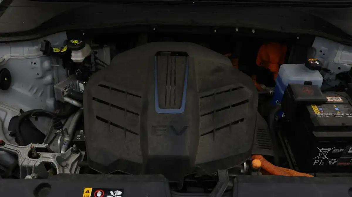 2021-hyundai-kona-e-se-connect-big-18