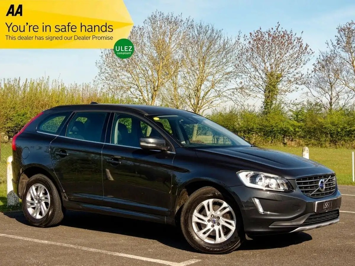 2017-volvo-xc60-24td-d4-se-geartronic-big-0