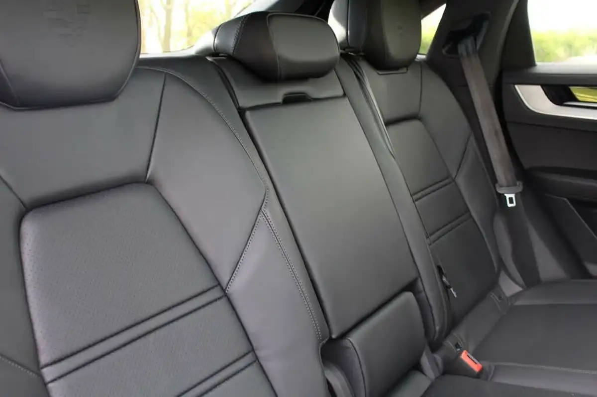 2024-porsche-cayenne-30-v6-353ps-coupe-big-21