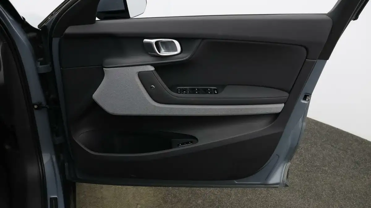 2021-polestar-polestar-2-e-ps2-165kw-standard-single-hatchback-big-15