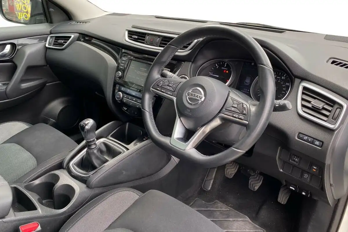 2020-nissan-qashqai-15dci-n-connecta-big-9
