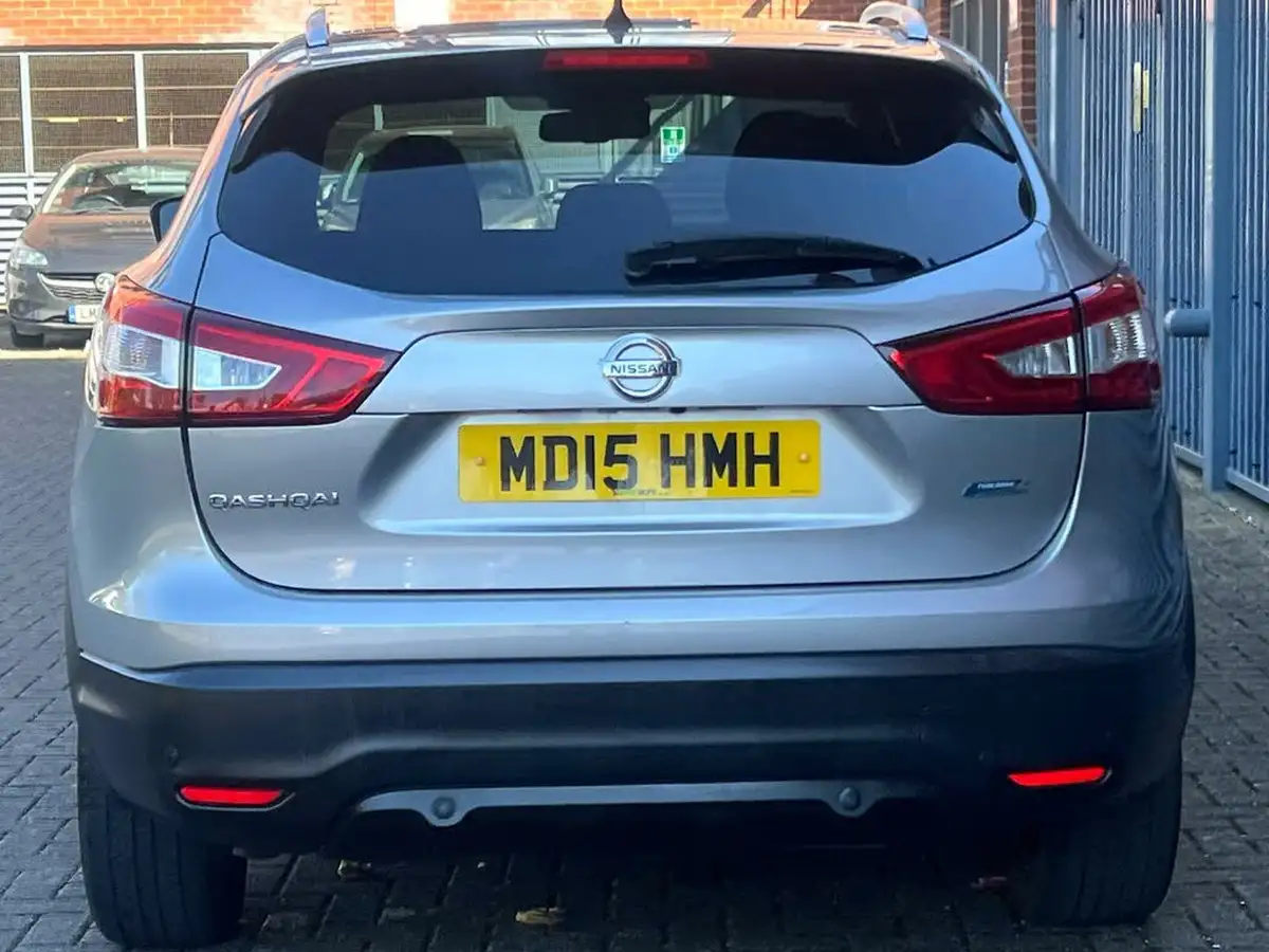 2015-nissan-qashqai-15dci-n-tec-big-12