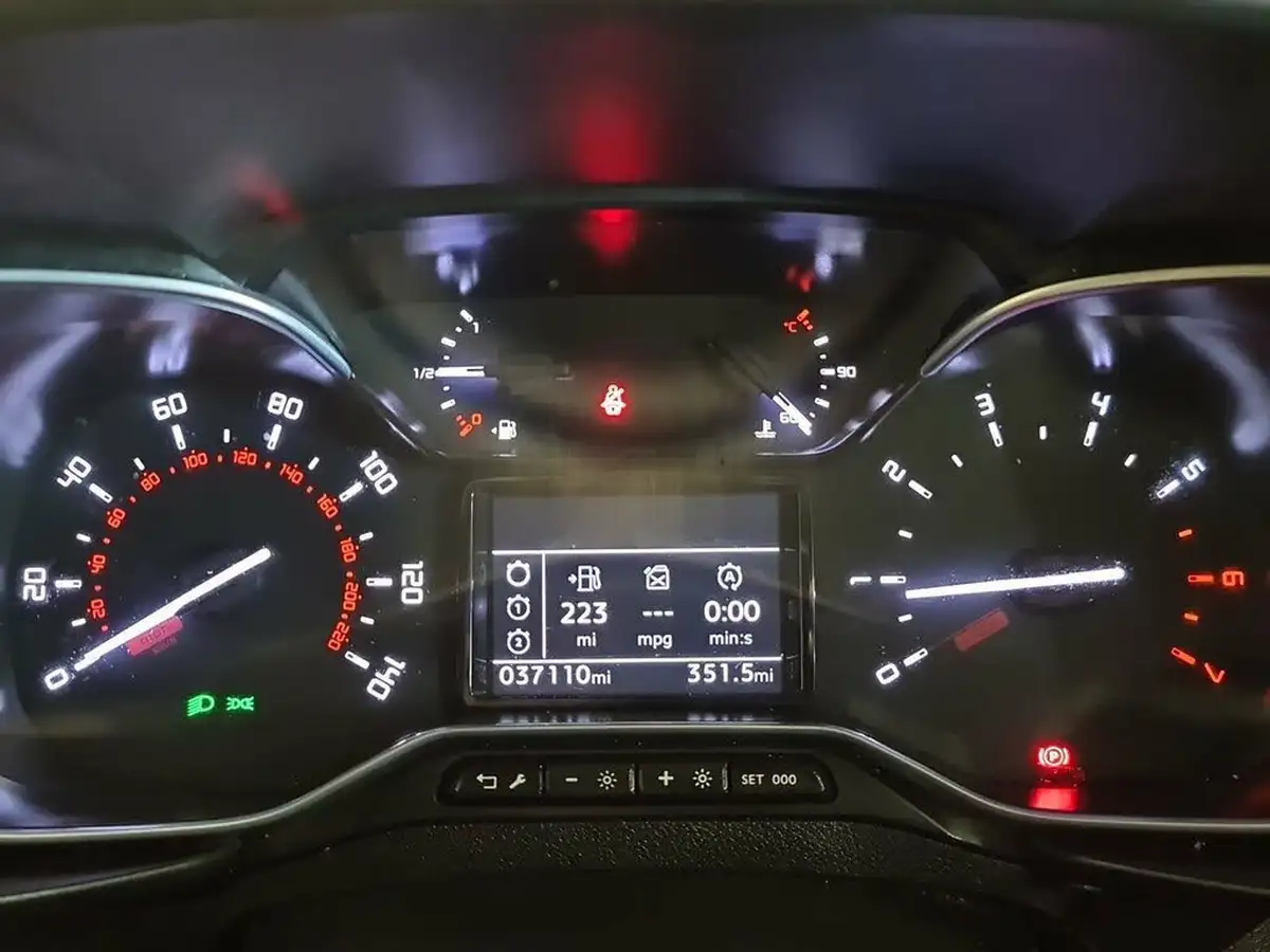 2023-citroen-berlingo-15-bluehdi-650-enterprise-edition-big-19