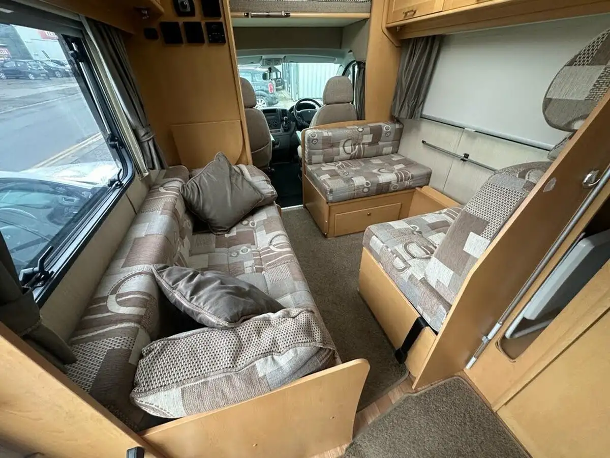 2010-peugeot-boxer-22td-330-swb-100-chassis-cab-big-28