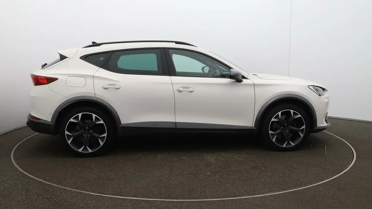 2022-cupra-formentor-14-e-hybrid-vz1-big-8