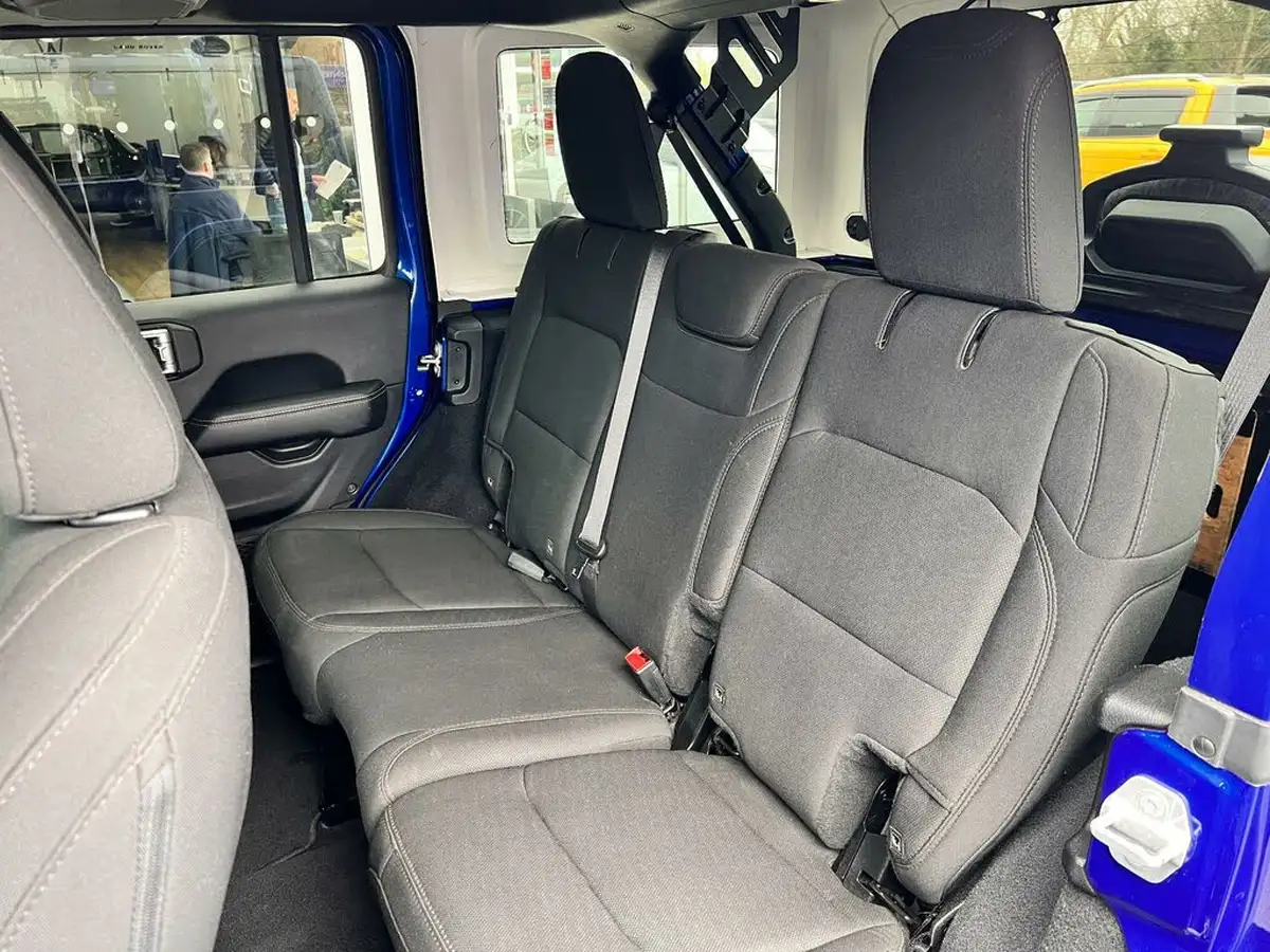 2020-jeep-wrangler-22-multijet-ii-sahara-hard-5d-big-67