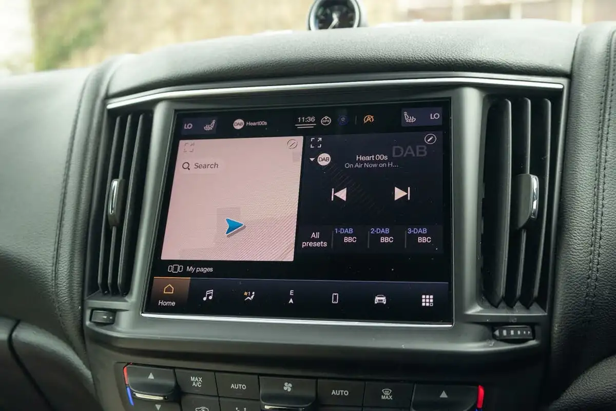 2021-maserati-levante-30-gransport-big-34