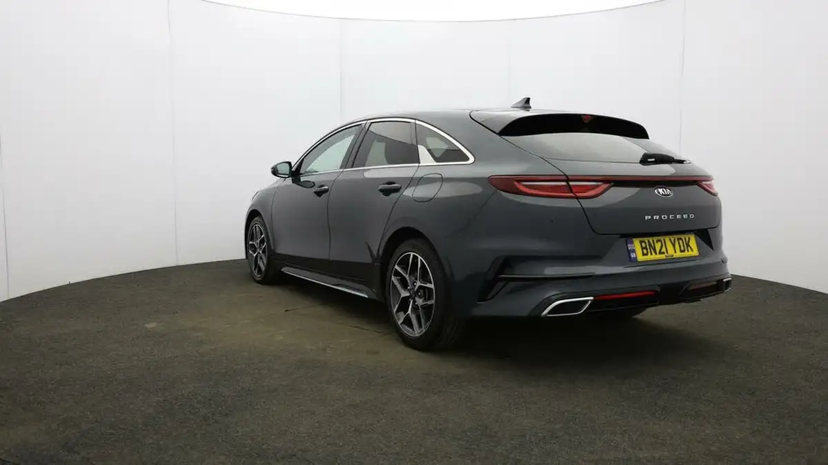 2021-kia-pro-ceed-15-t-gdi-gt-line-big-35