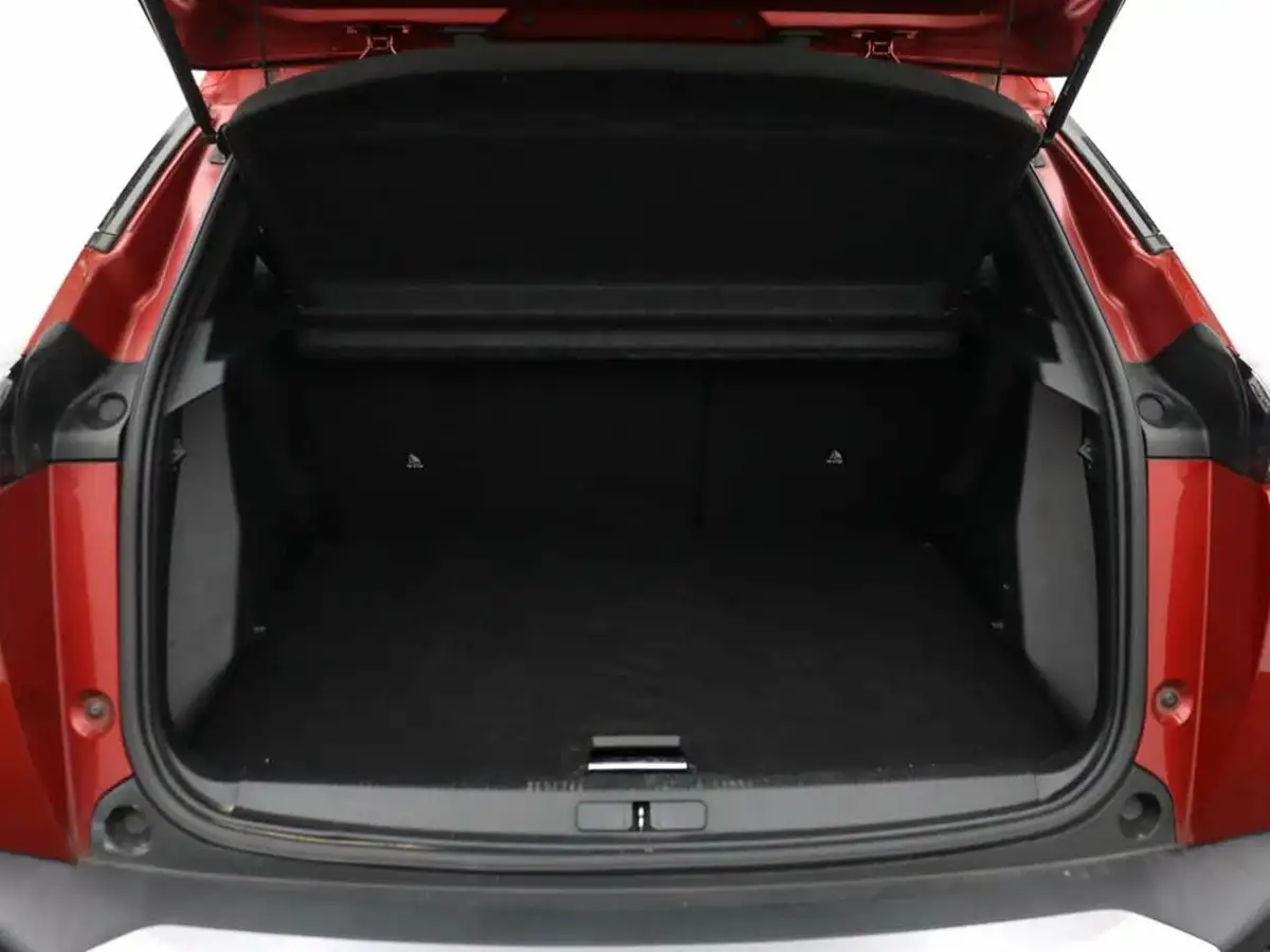 2021-peugeot-2008-suv-12-puretech-allure-100bhp-big-10