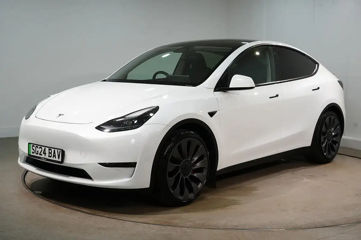 2024-tesla-model-y-e-performance-big-5