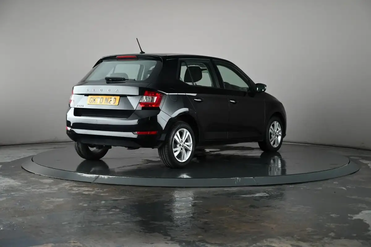 2020-skoda-fabia-10-tsi-se-95ps-hatchback-big-22