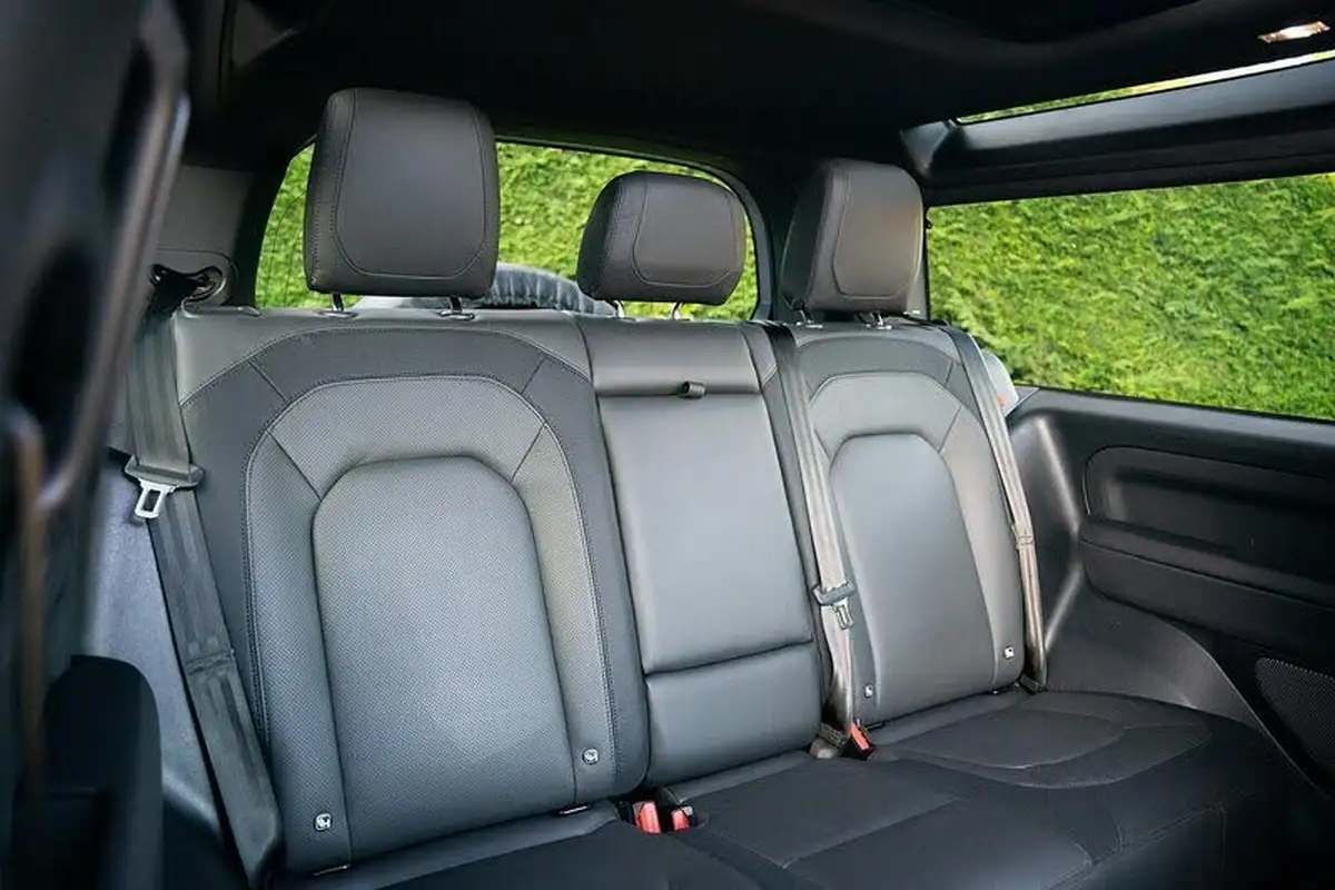 2023-land-rover-90-defender-30-d250-x-dynamic-hse-big-4