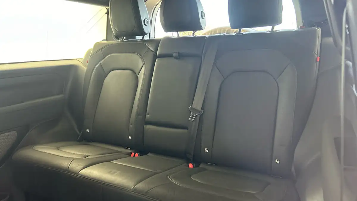 2022-land-rover-90-defender-30-d250-x-dynamic-se-big-3