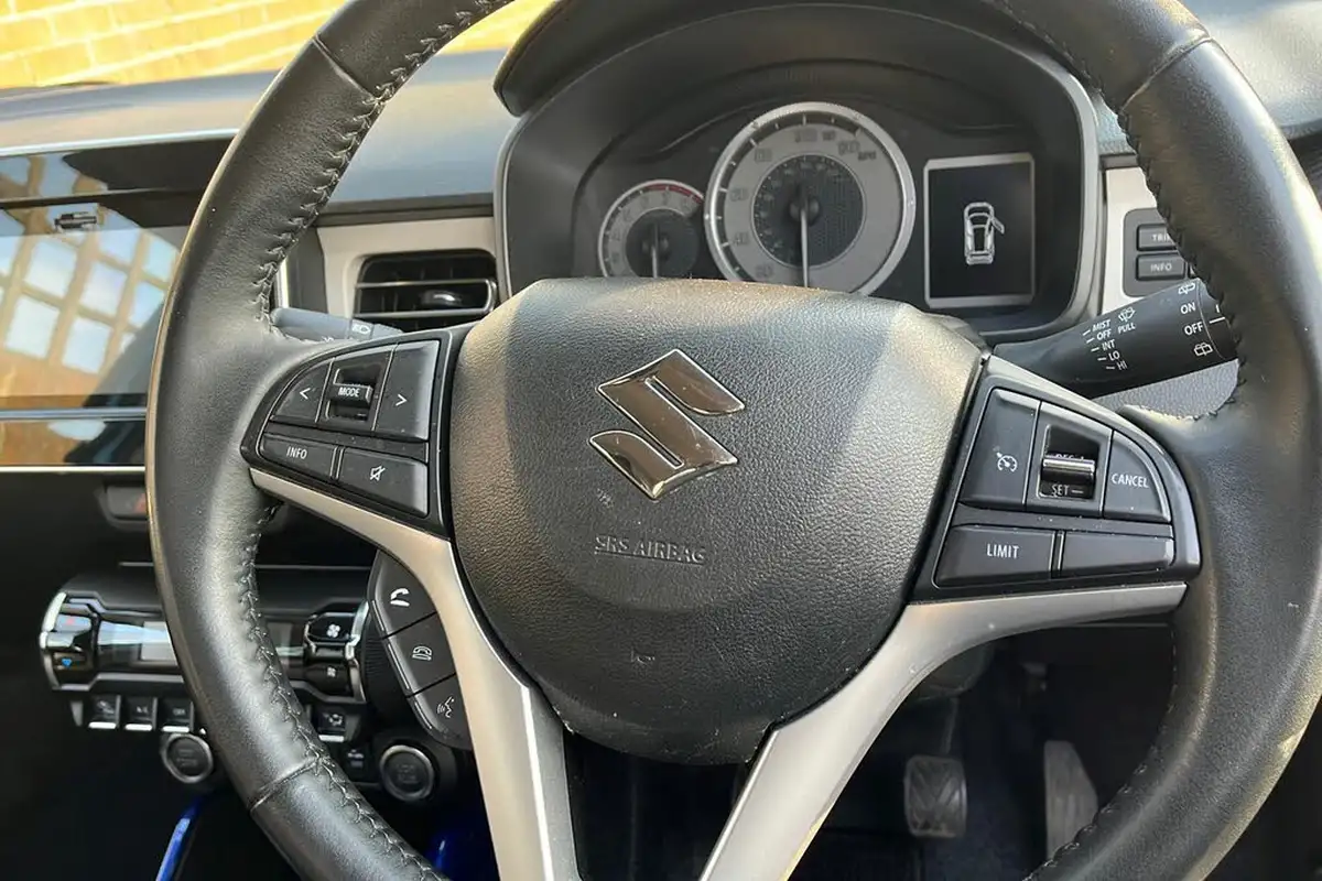 2022-suzuki-ignis-12-dualjet-sz5-big-16