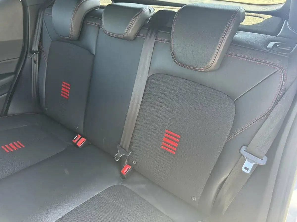 2019-ford-fiesta-10t-st-line-x-125ps-5d-big-23