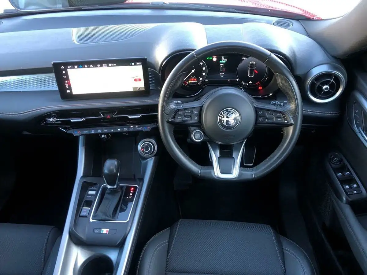 2022-alfa-romeo-tonale-15-ti-big-12