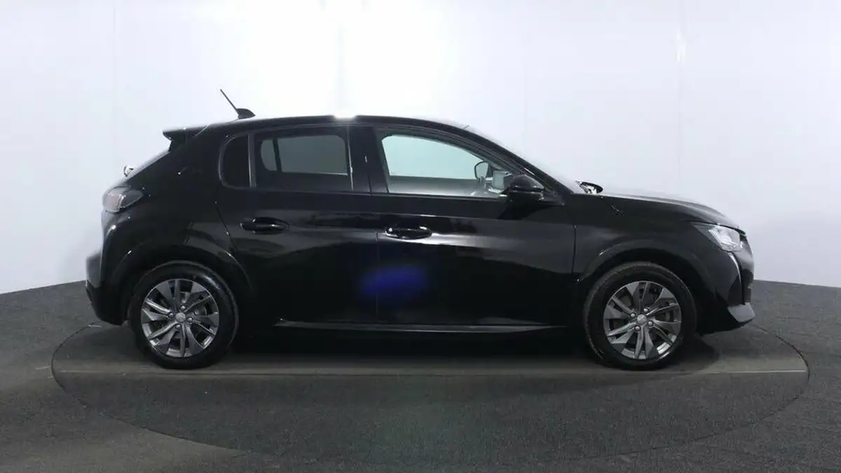 2021-peugeot-208-e-allure-premium-big-7
