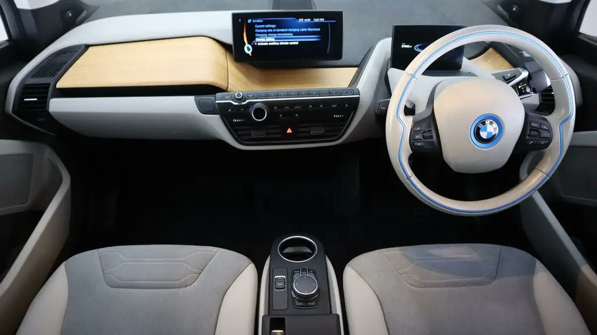 2017-bmw-i3-e-94-ah-extended-range-big-13