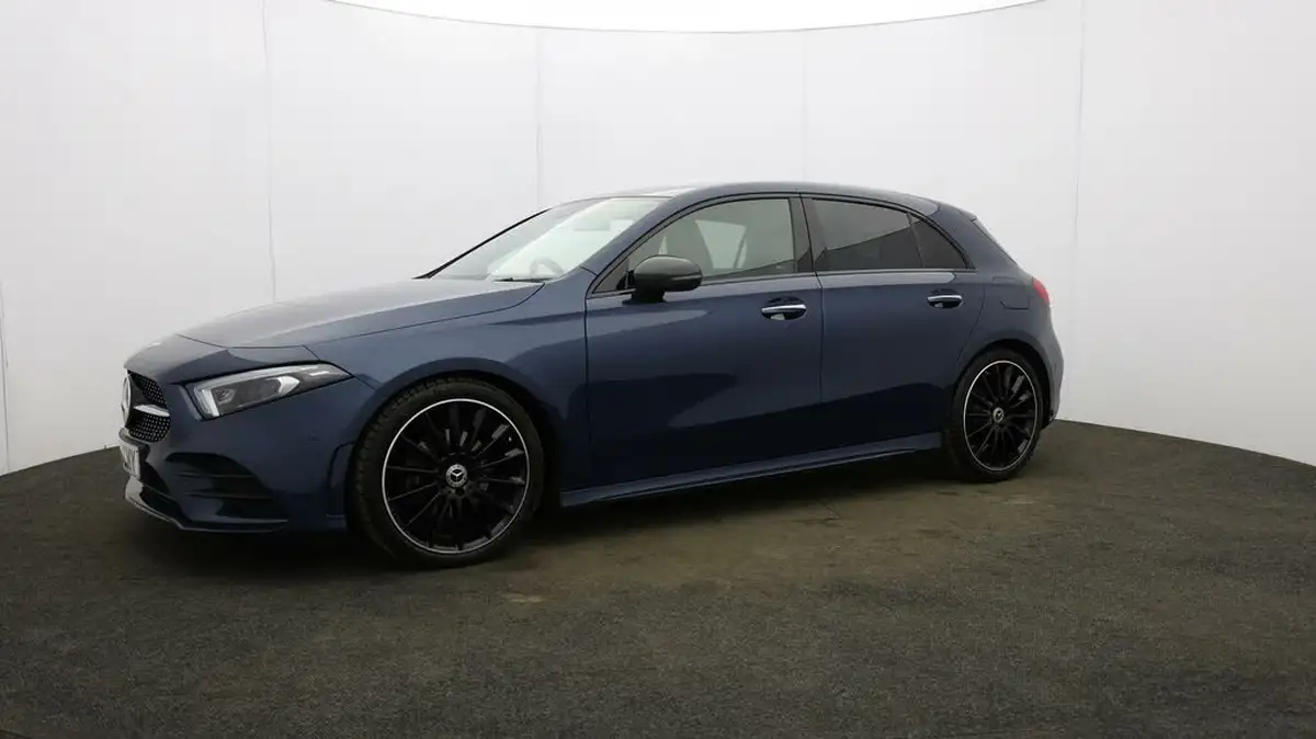 2022-mercedes-benz-a-class-13-a180-amg-line-premium-plus-night-edition-hatchback-5d-big-27