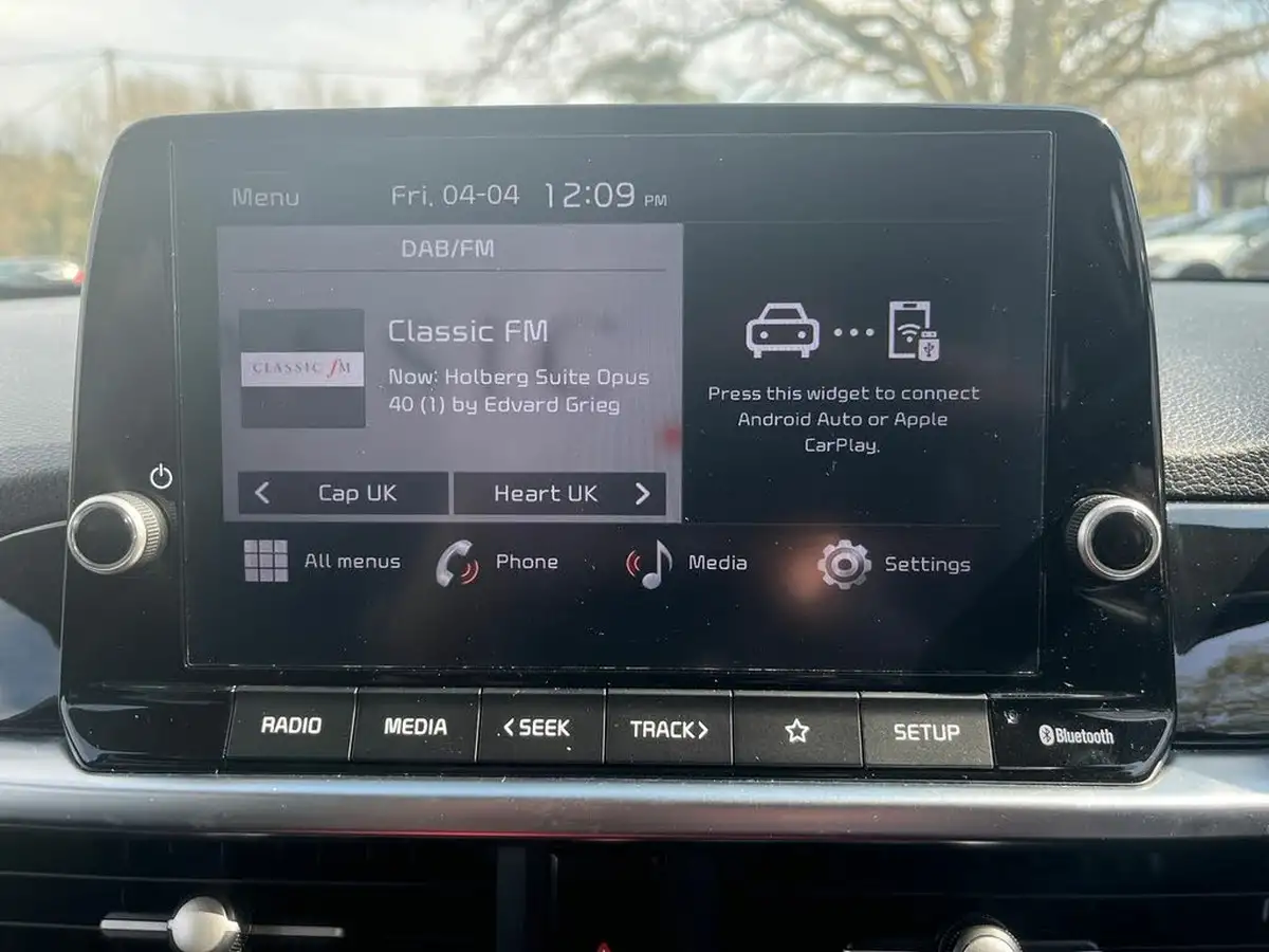 2023-kia-picanto-10-gt-line-auto-seq-big-16