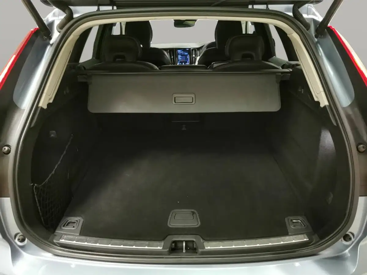 2019-volvo-xc60-20td-d5-inscription-powerpulse-big-29