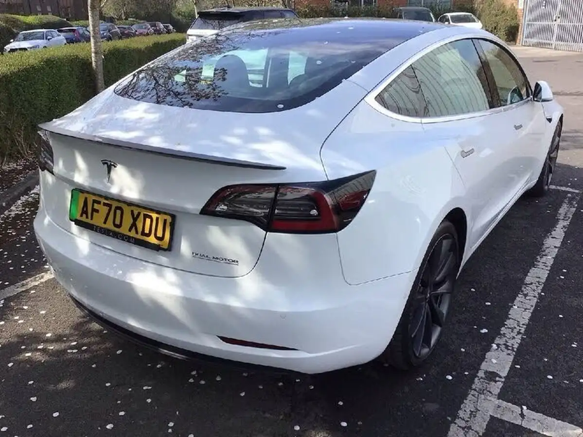2020-tesla-model-3-e-performance-big-2