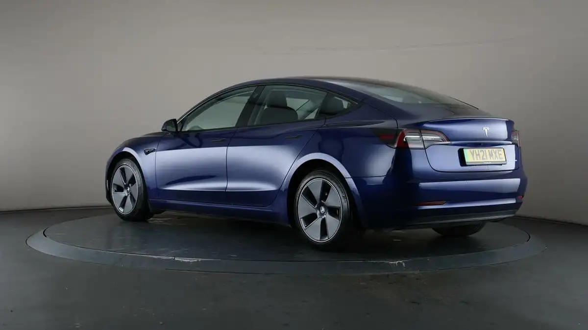 2021-tesla-model-3-e-long-range-4x4-big-5