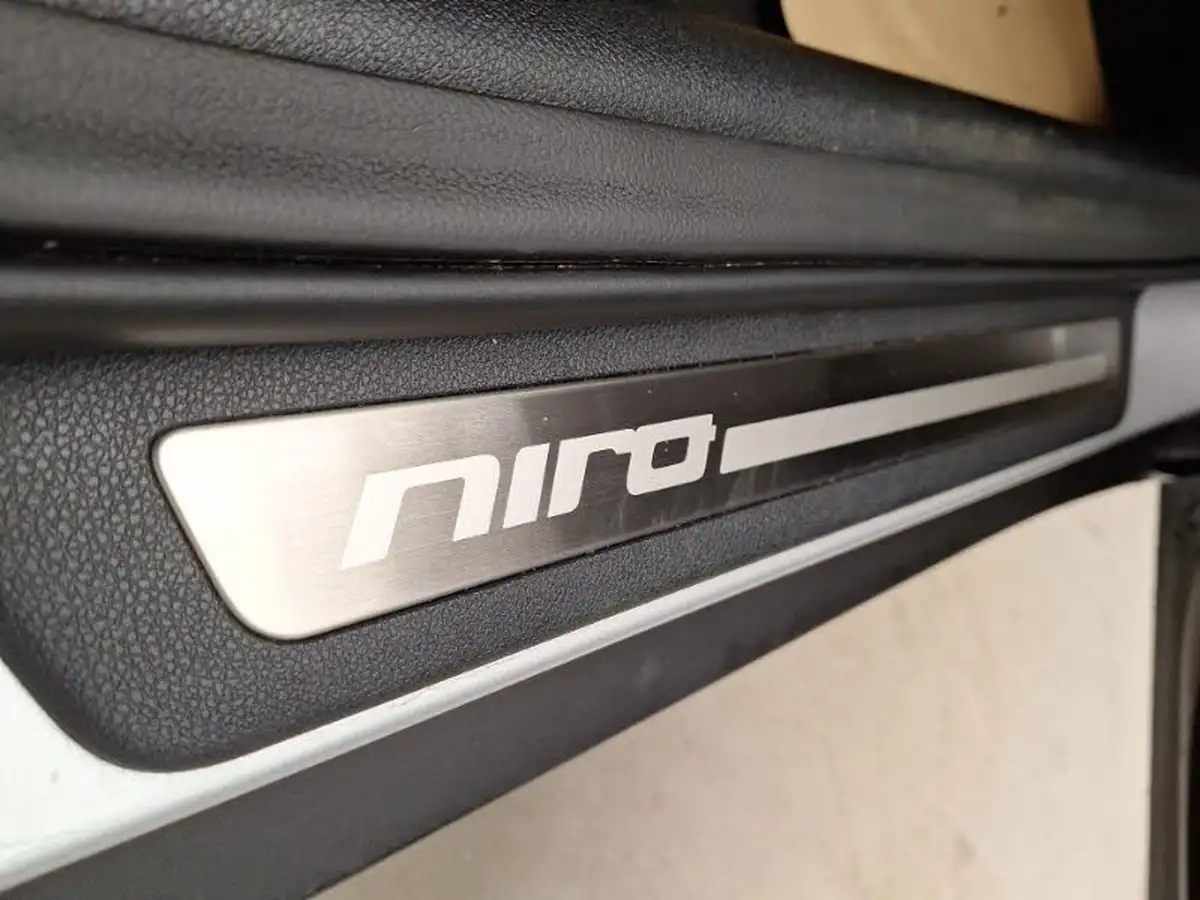 2021-kia-niro-16-gdi-phev-3-big-18