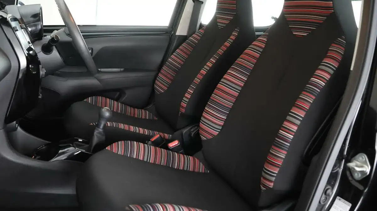 2019-citroen-c1-10-vti-feel-72ps-ss-5d-big-14