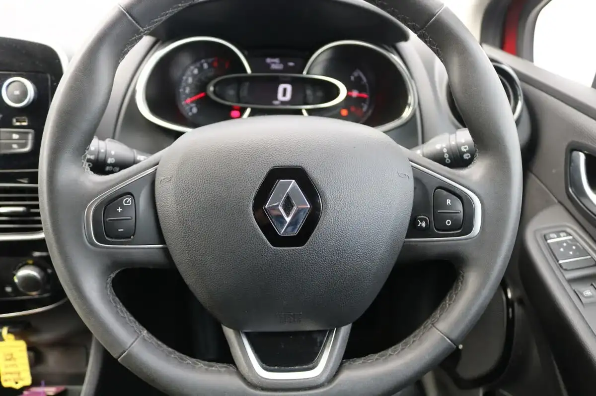 2018-renault-clio-09-tce-play-90ps-big-10