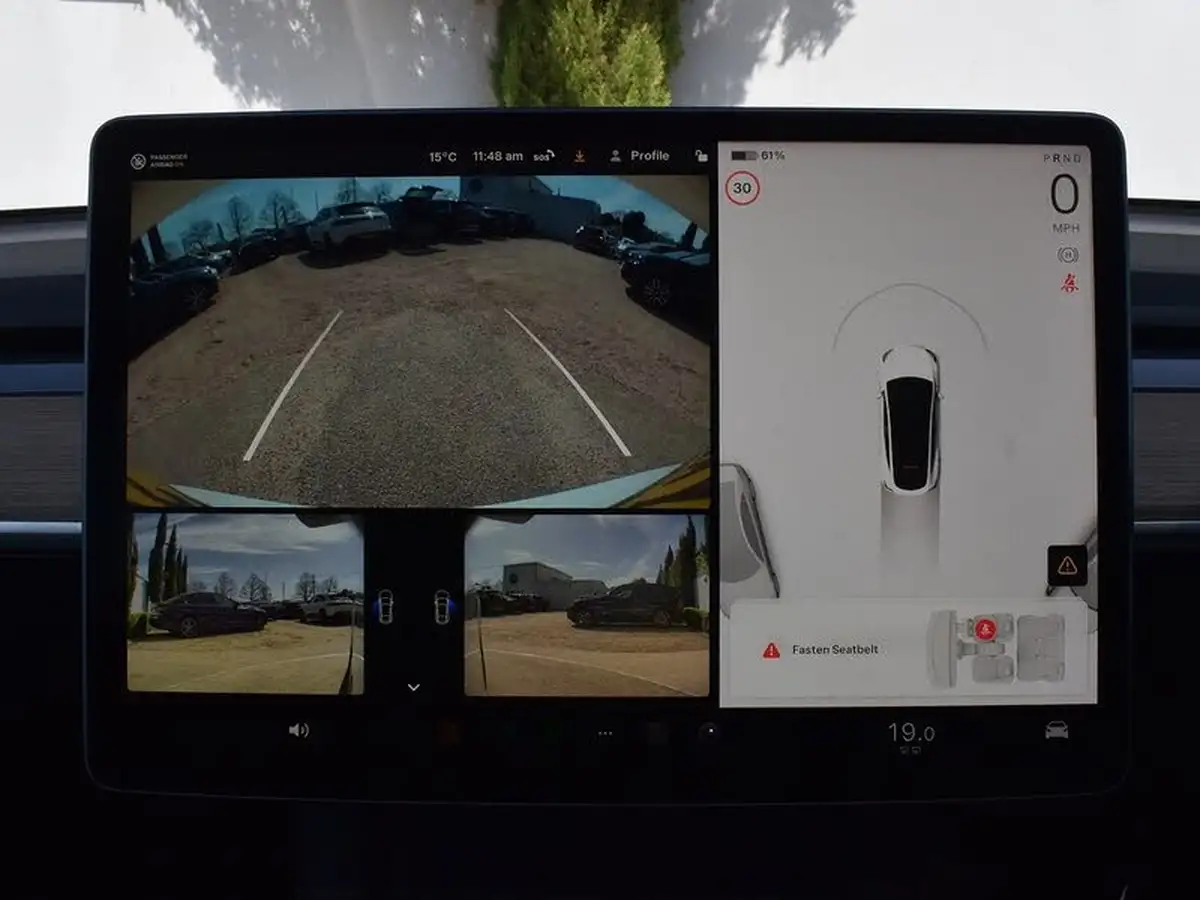2022-tesla-model-y-e-long-range-big-17