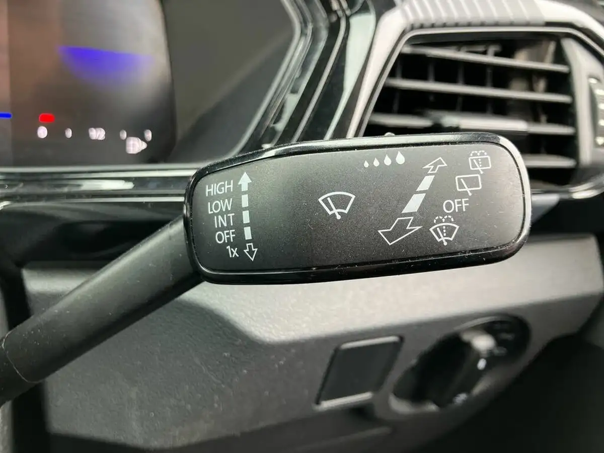 2023-volkswagen-t-cross-10-tsi-black-edition-95ps-big-34