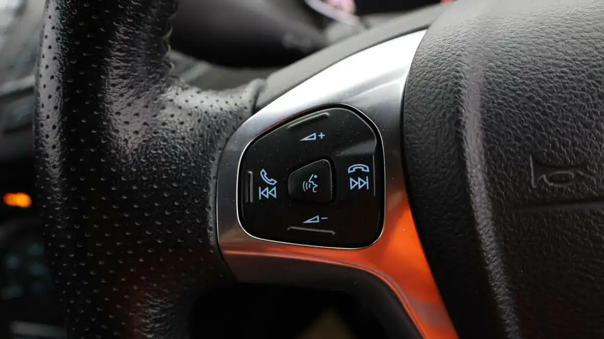 2017-ford-fiesta-10t-st-line-100ps-3d-big-21