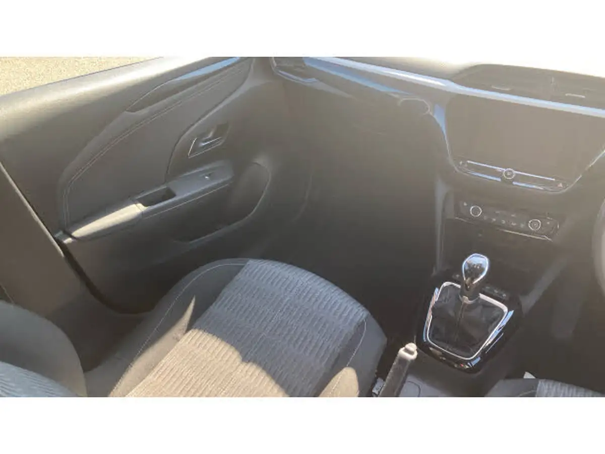 2021-vauxhall-corsa-12i-griffin-edition-big-13