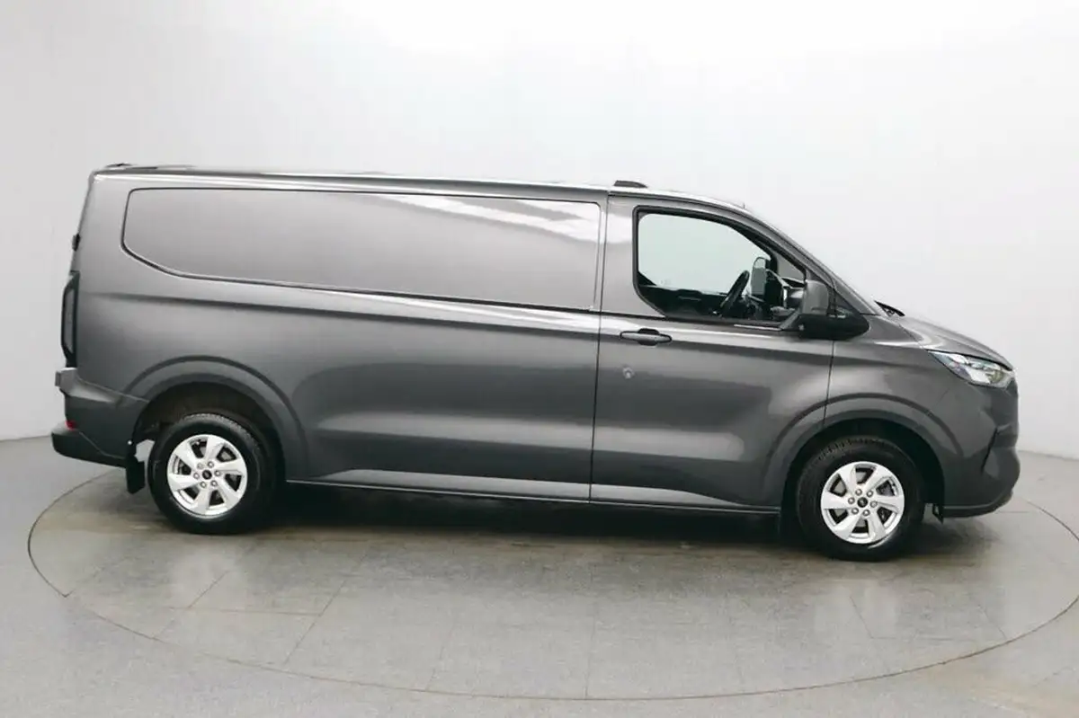 2023-ford-transit-custom-20tdci-320-l2h1-limited-136pseu6e-panel-van-1996cc-auto-big-8