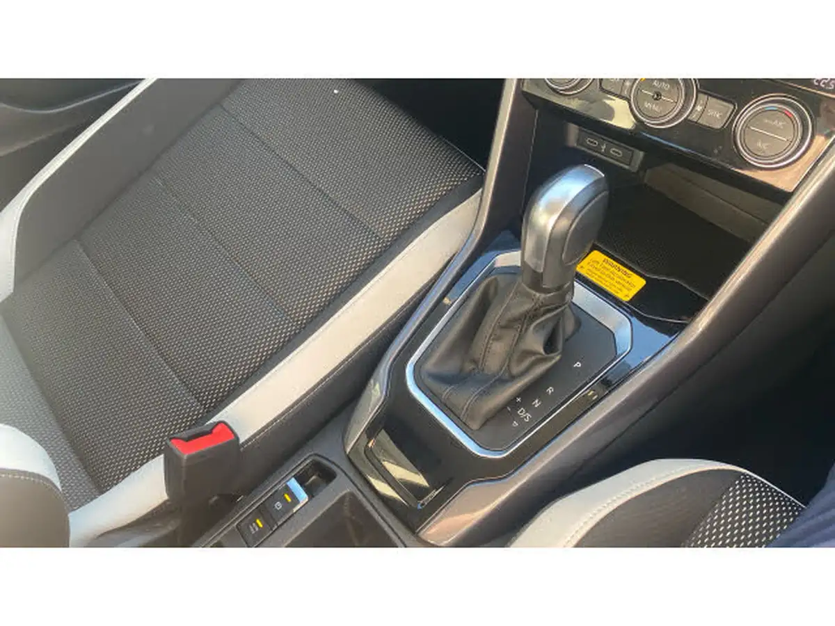 2021-volkswagen-t-roc-15-tsi-sel-dsg-big-13