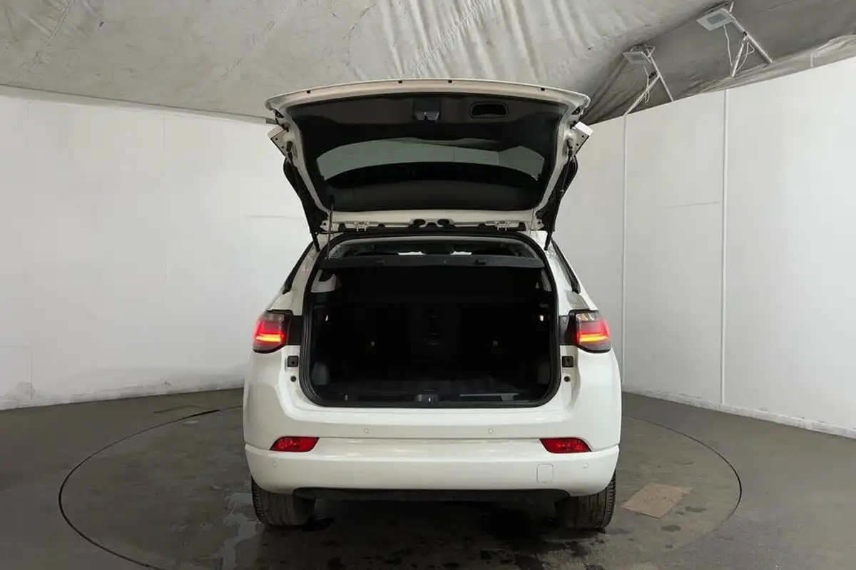 2023-jeep-compass-13-gse-s-big-37