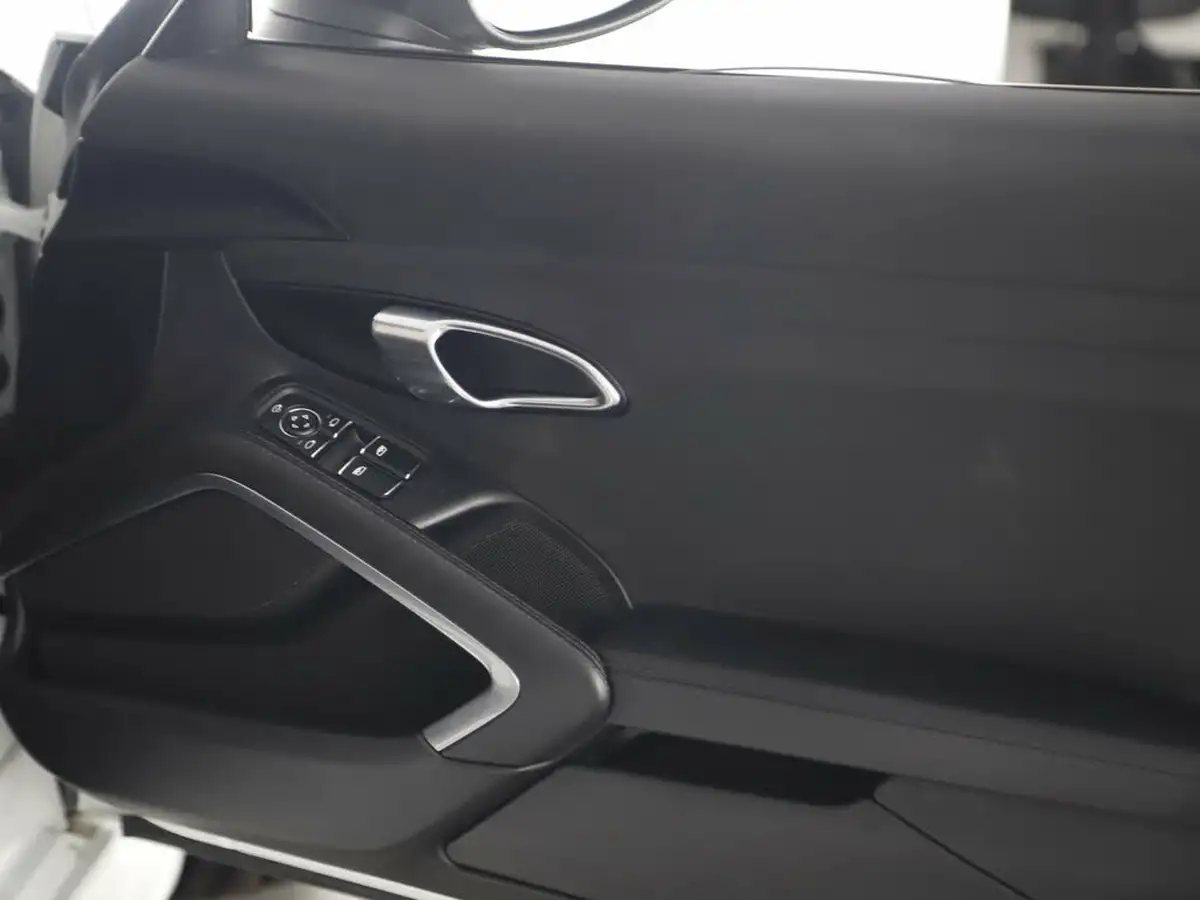 2019-porsche-boxster-718-20-boxster-pdk-big-30