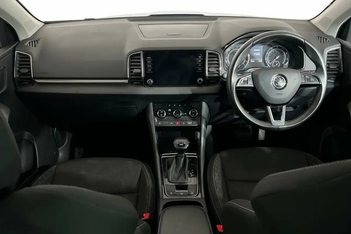 2020-skoda-karoq-16tdi-se-technology-dsg-big-8