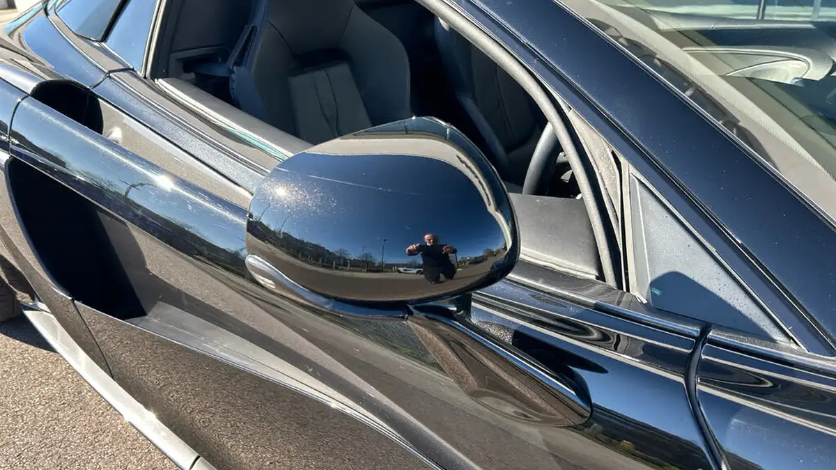 2019-mclaren-570s-38-coupe-big-9