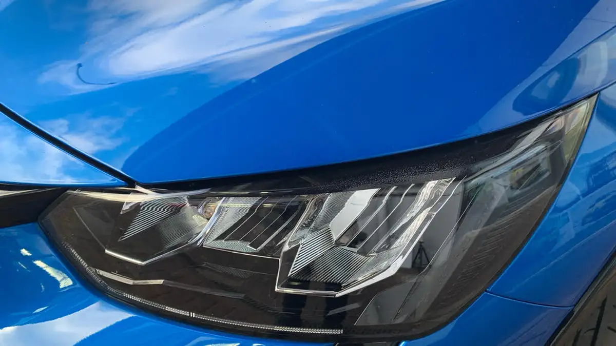 2022-peugeot-208-e-allure-premium-big-50
