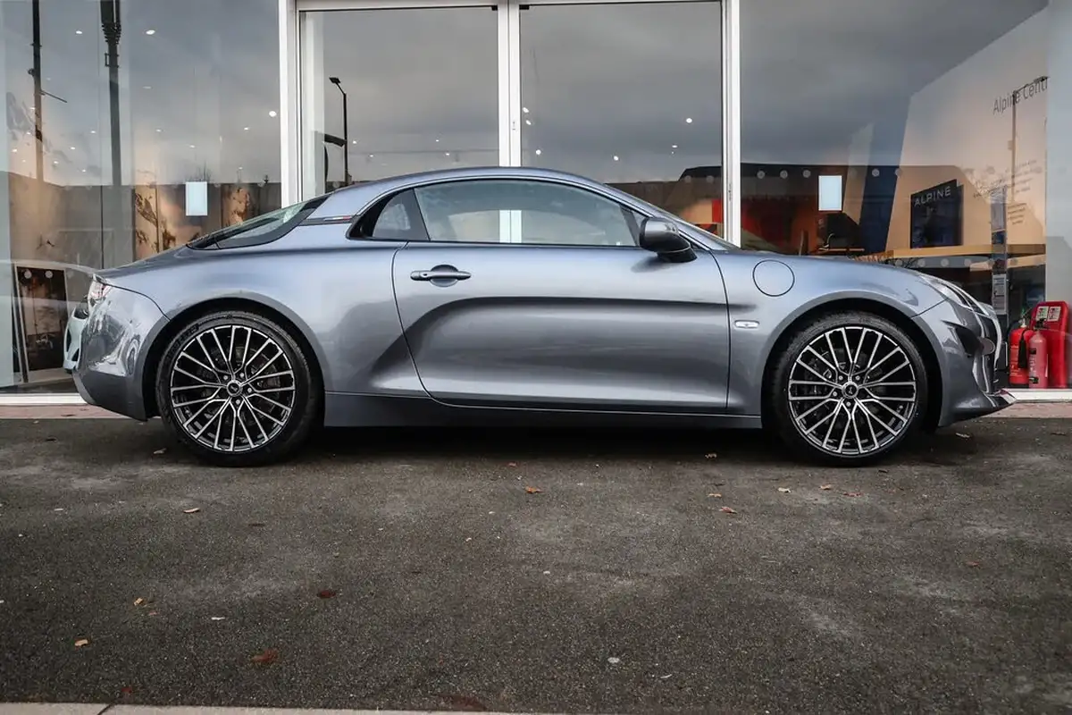 2024-alpine-a110-18-t-no-trim-big-1