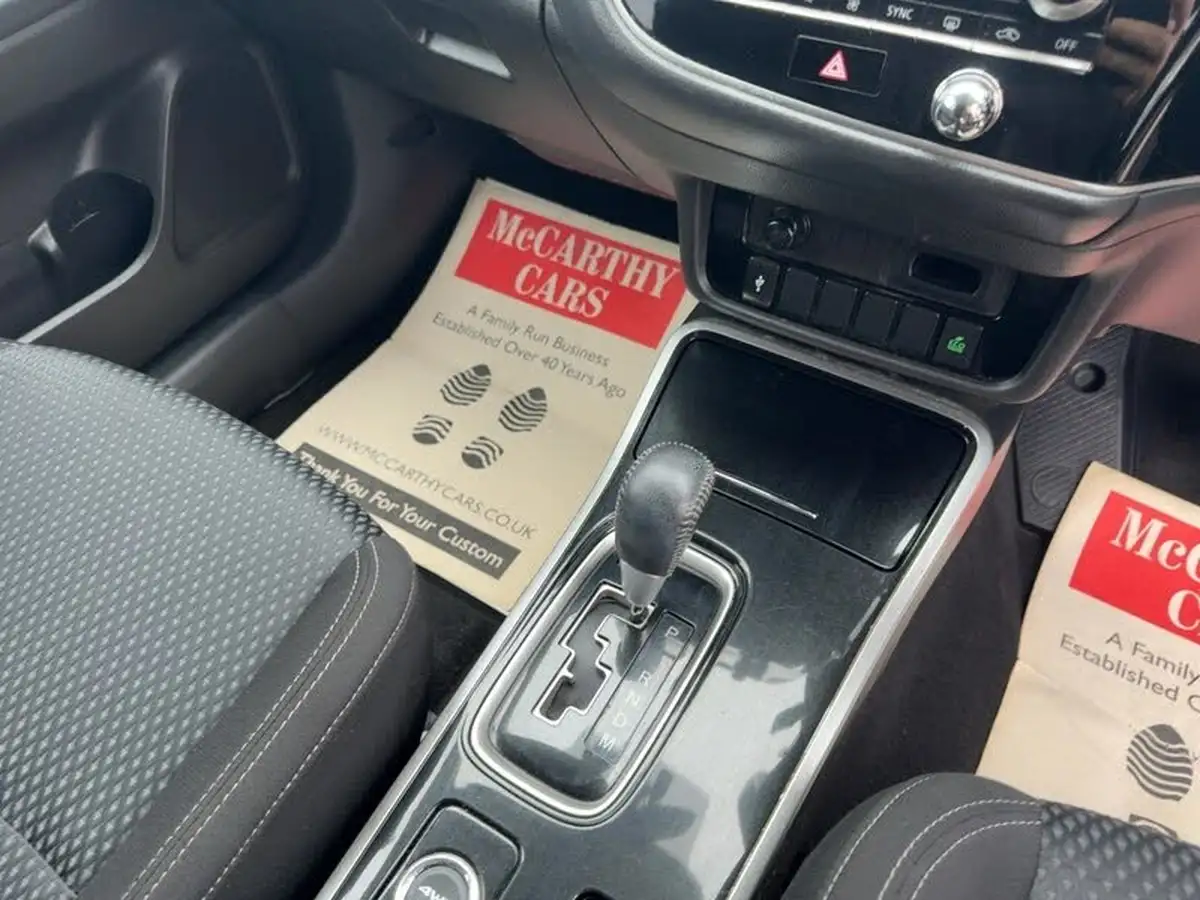 2019-mitsubishi-outlander-20-design-big-22