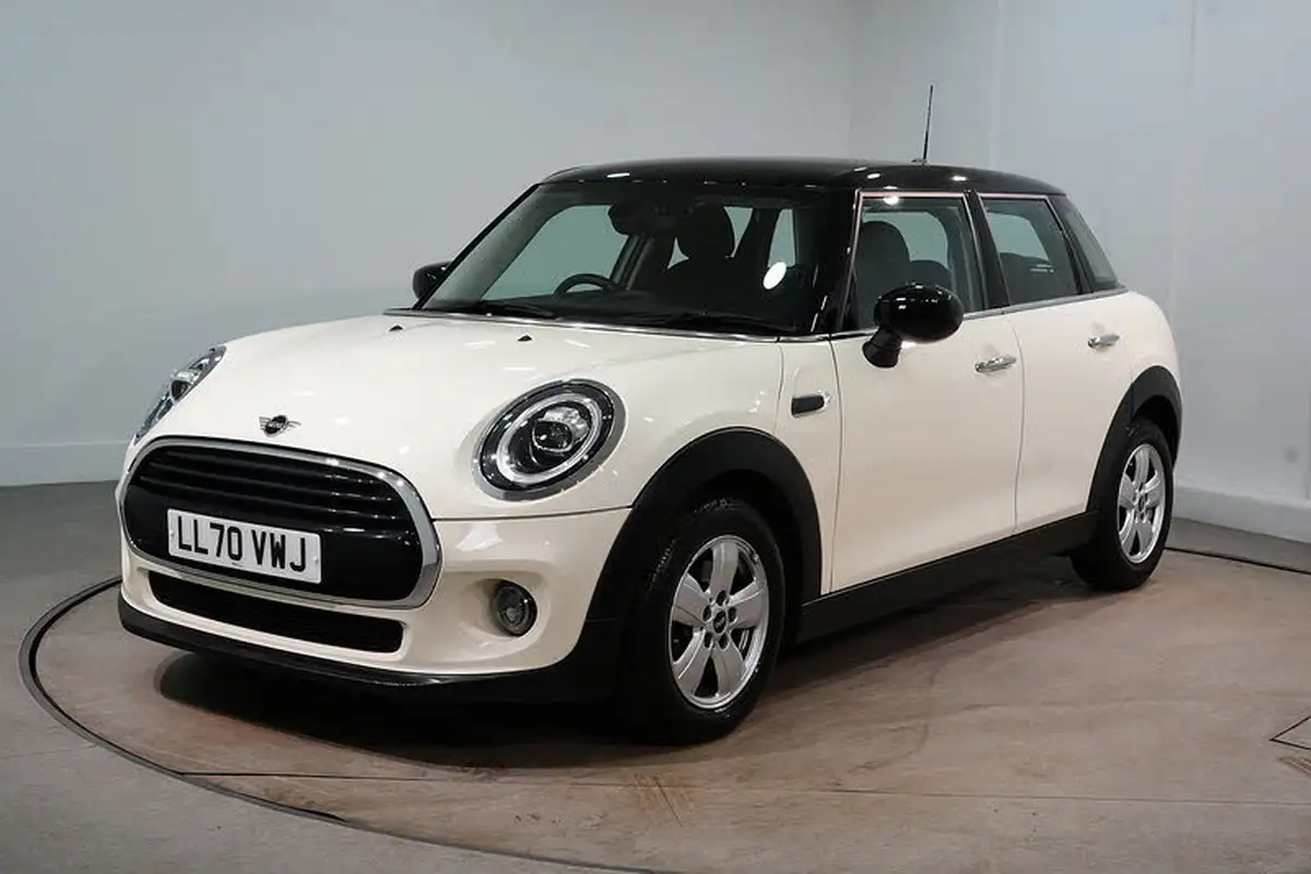 2020-mini-countryman-15-cooper-classic-auto-big-5
