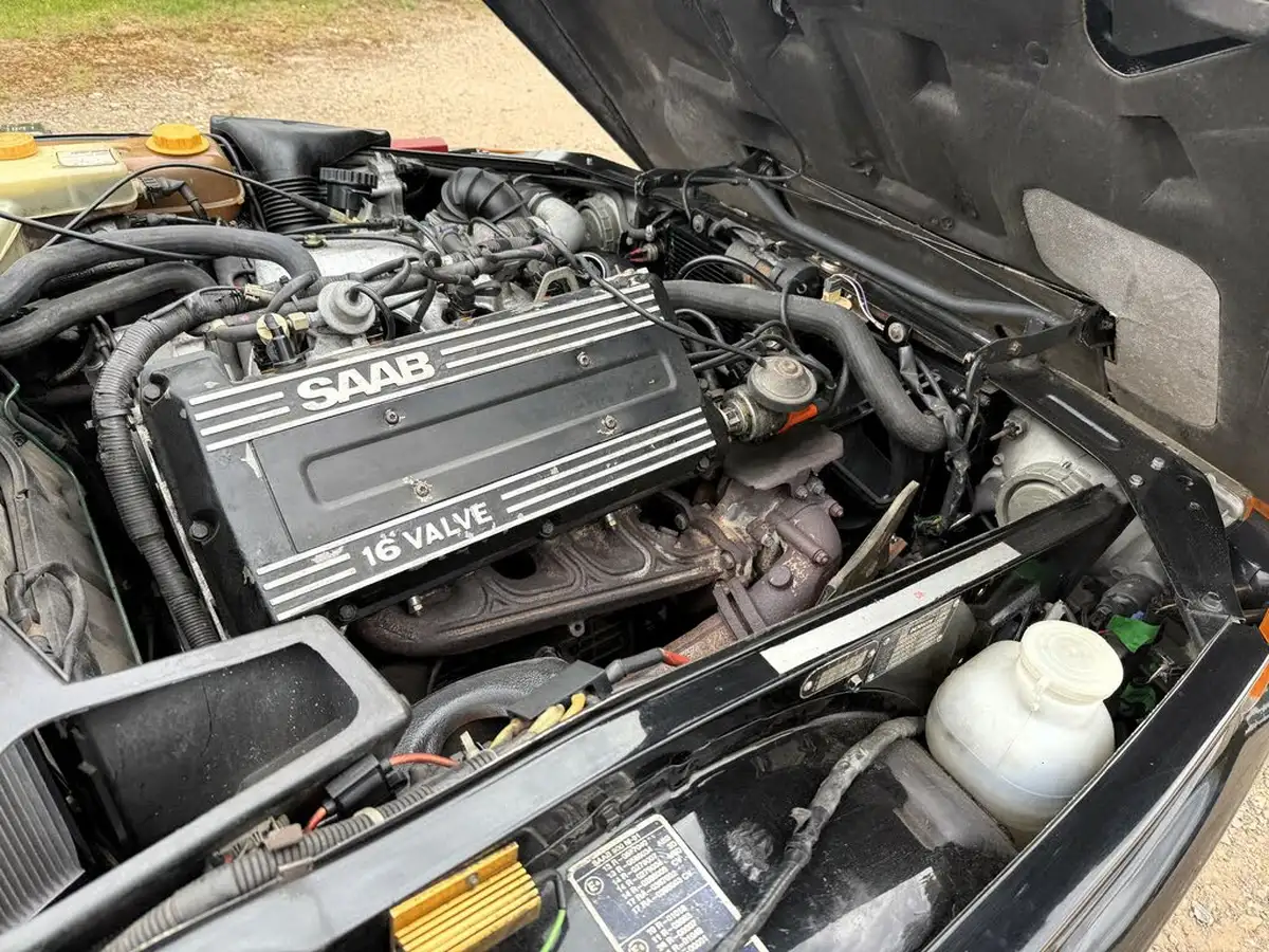 1991-saab-900-big-47